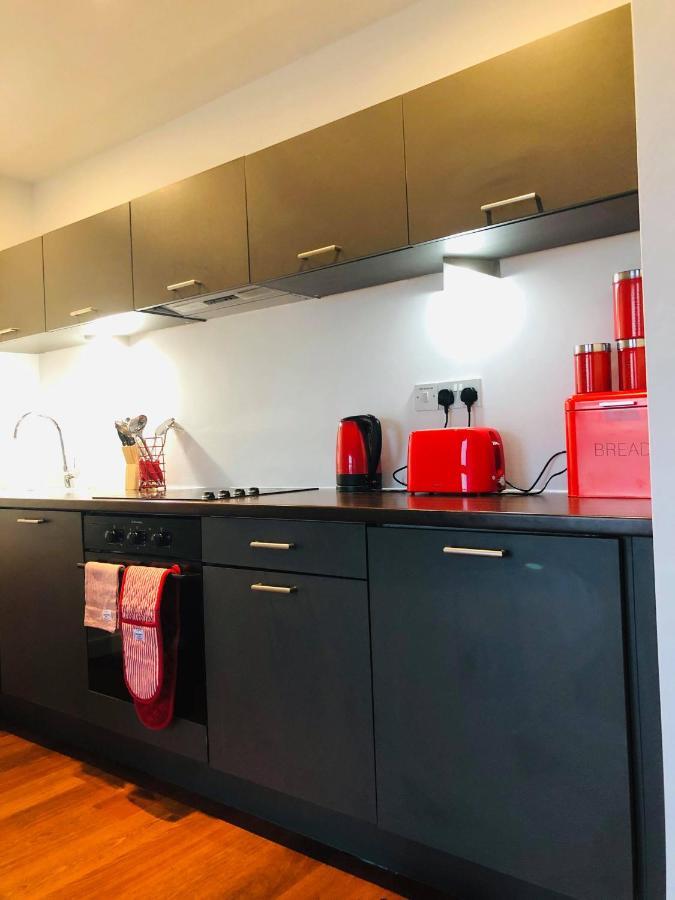 1 Bedroom Flat In Sheffield City Centre-Sleeps 4 Exterior foto